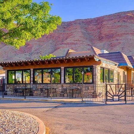 Luxury Downtown Rental - La Dolce Vita Villa #3 Moab Bagian luar foto